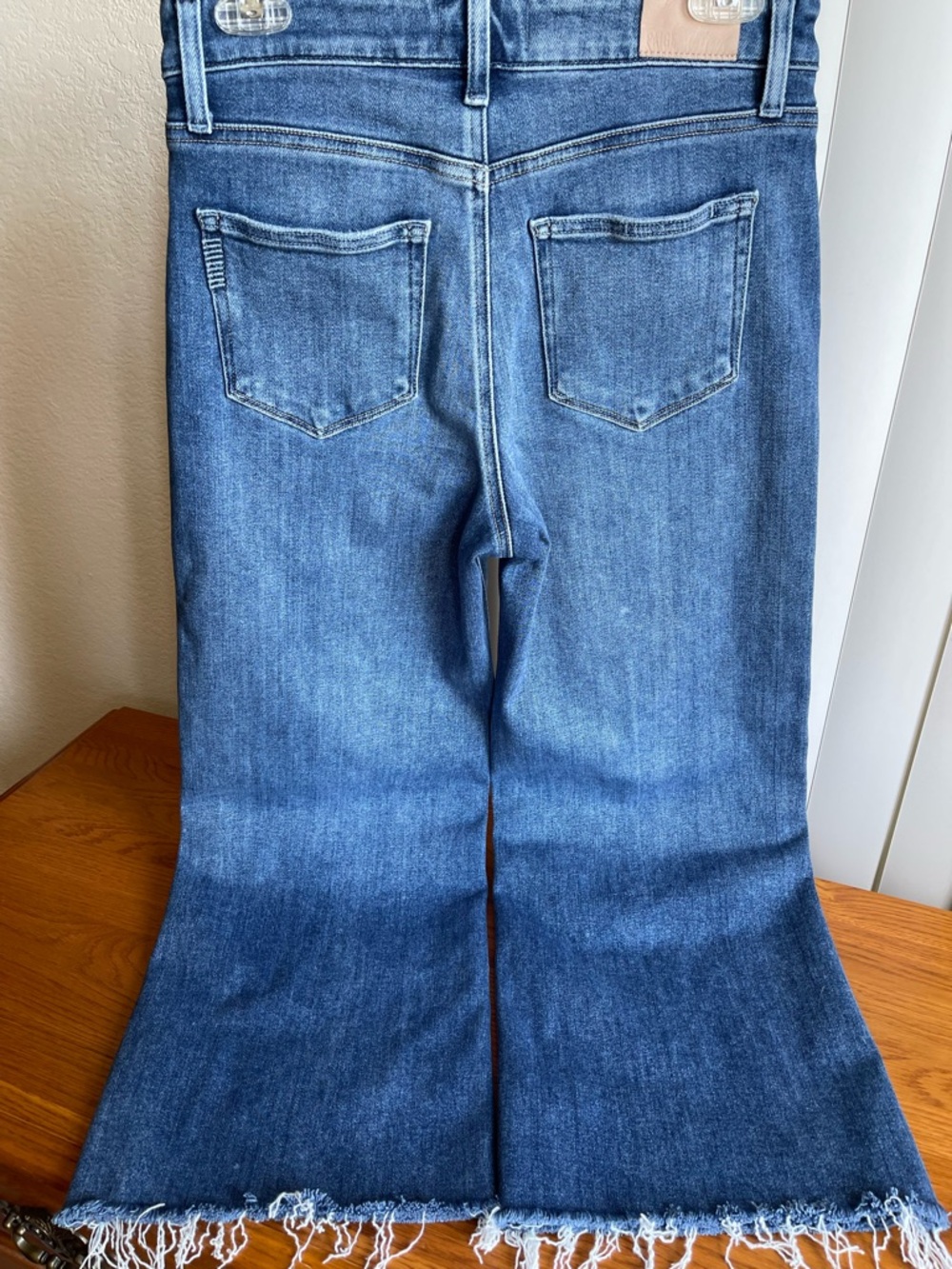 Paige Anessa Wide Leg Cropped Jeans Size 28 Showtime Raw Hem 26” Inseam - Picture 4 of 14